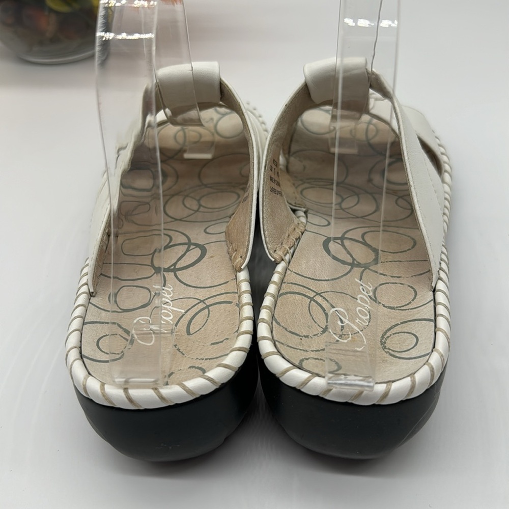 Propet White Slip On Sandals Size 7.5 MCS5645K - Picture 3 of 7